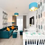 Apartment Sunset Resort, Nadmorska 106 *