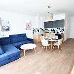 Sunset Resort, Nadmorska 106 Apartment