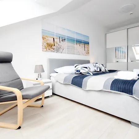 Sunset Resort, Nadmorska 106