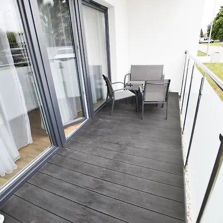 Sunset Resort, Nadmorska 106