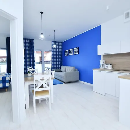 Sunset Resort, Nadmorska 106