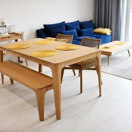 Sunset Resort, Nadmorska 106