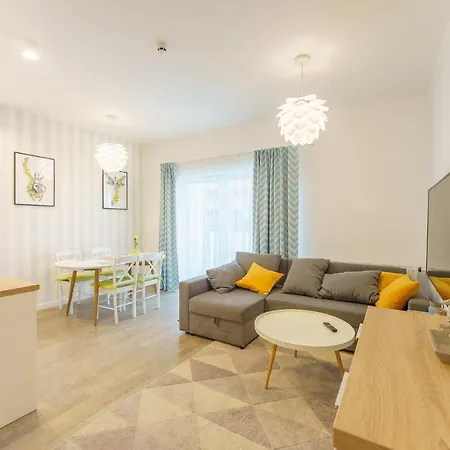 Sunset Resort, Nadmorska 106 *