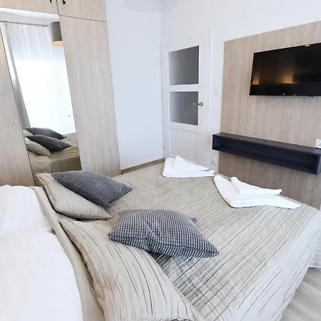 Sunset Resort, Nadmorska 106 *