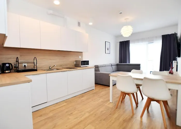 Sunset Resort, Nadmorska 106 דירה