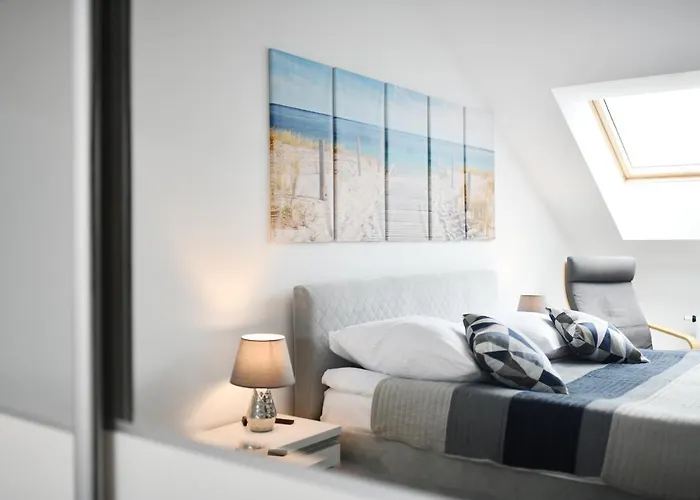 Sunset Resort, Nadmorska 106 *