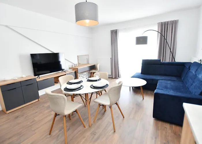 Sunset Resort, Nadmorska 106