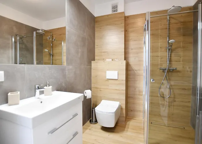 Sunset Resort, Nadmorska 106 * גרצי'יבובו