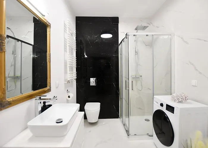 Sunset Resort, Nadmorska 106 גרצי'יבובו