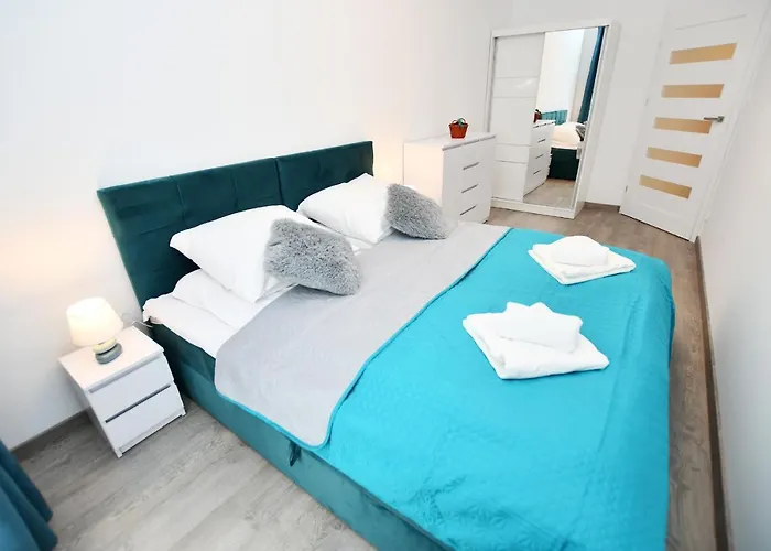 Sunset Resort, Nadmorska 106 גרצי'יבובו