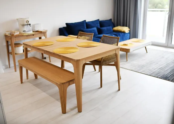 Sunset Resort, Nadmorska 106