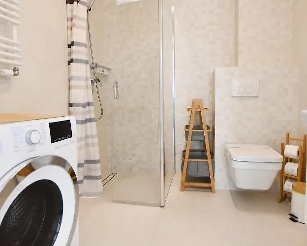 Sunset Resort, Nadmorska 106 *